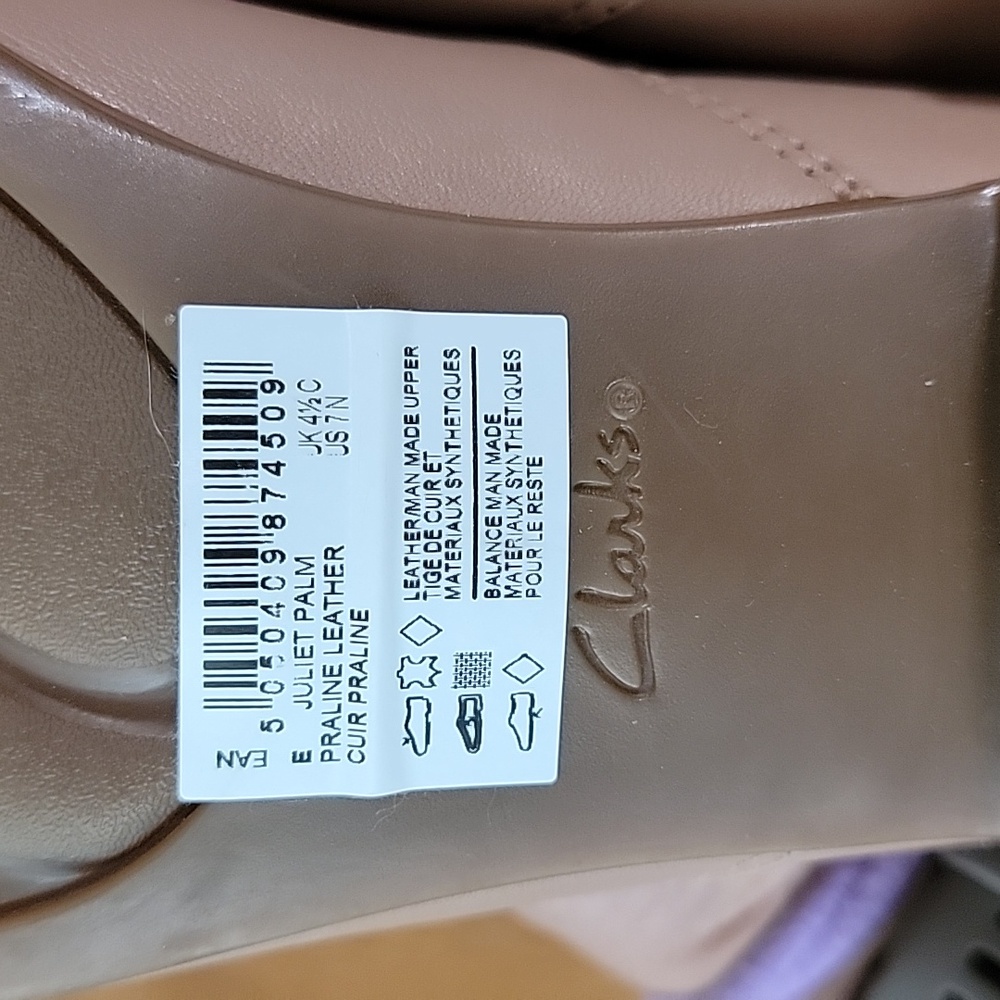 Women's Clarks Juliet Palm Praline Leather Pumps, Cream, Size 7N, New W/O Box - Picture 8 of 9